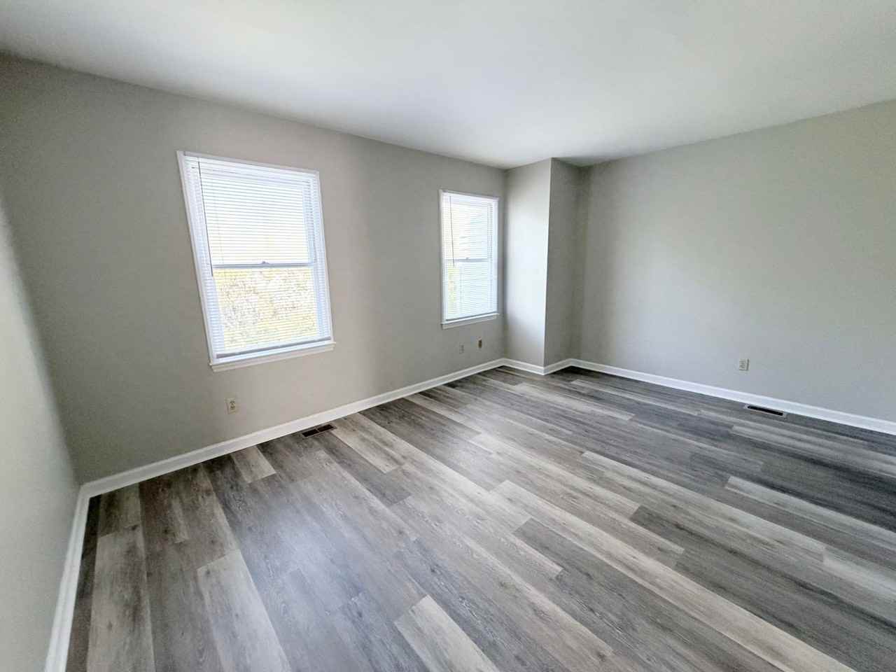 528 Finley St - Photo 7 of 23