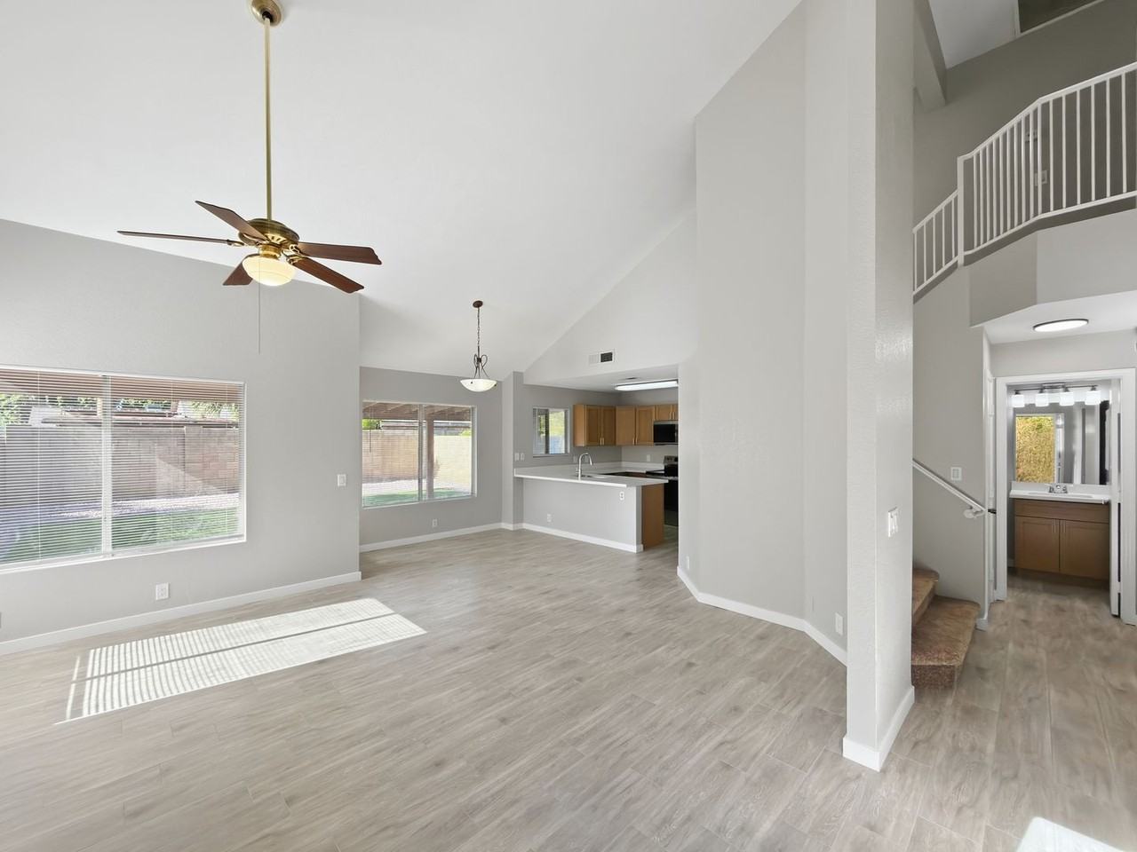 3839 W Whitten St - Photo 3 of 35