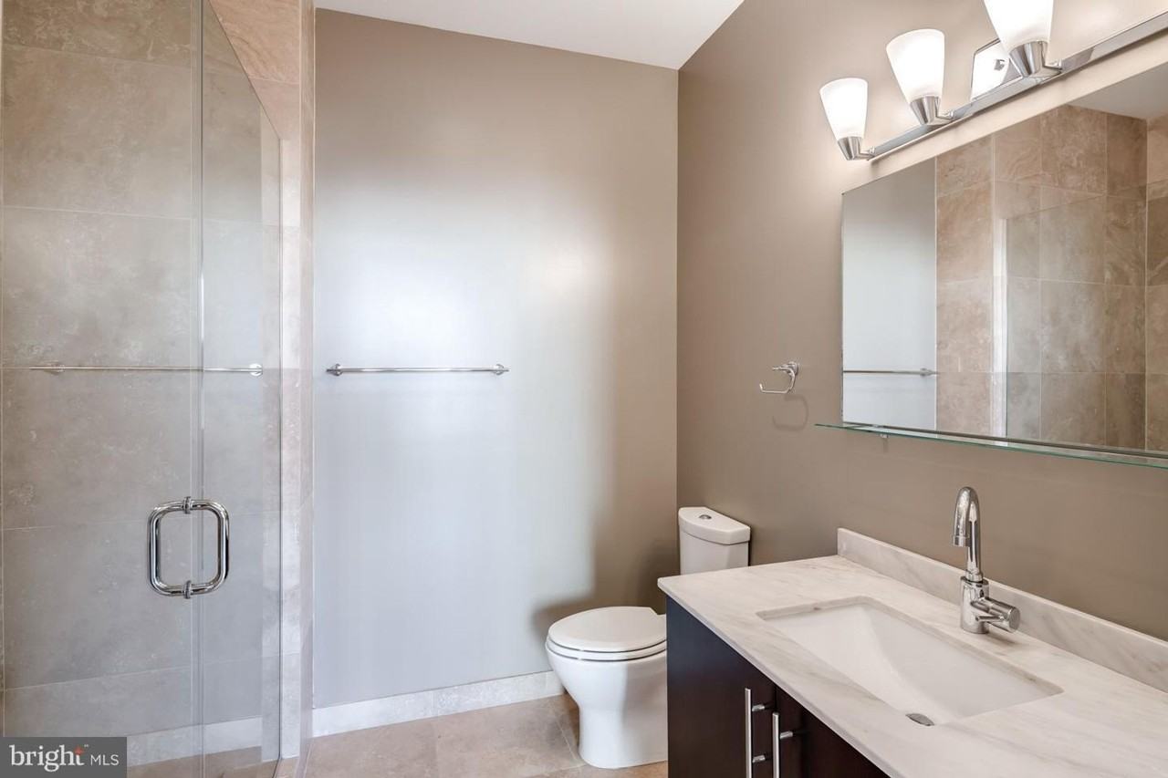818 818 Montrose - 818 Montrose - Photo 5 of 21