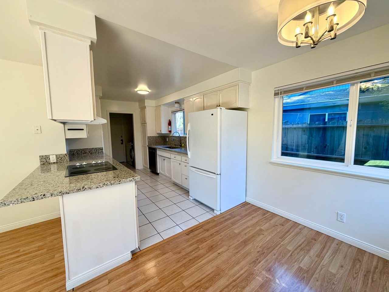 943 N Patterson Ave - Photo 6 of 20