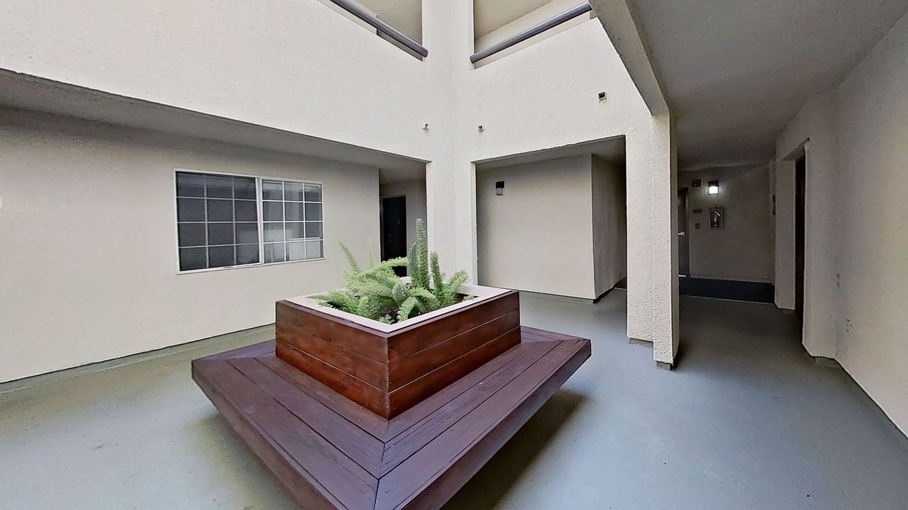 5545 Canoga Ave #106 - Photo 5 of 32