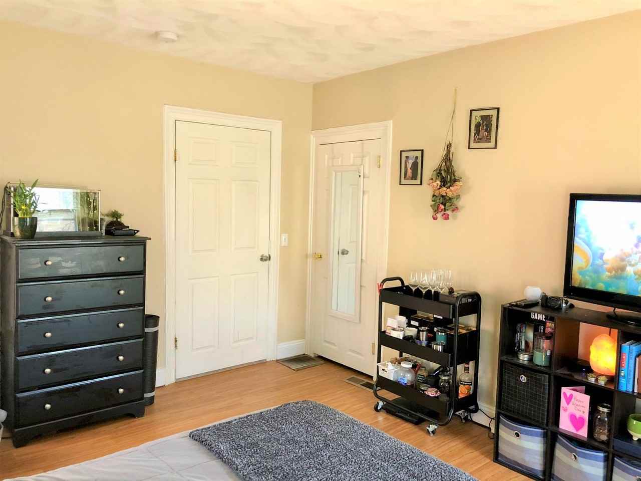 68 Walnut - Photo 3 of 10