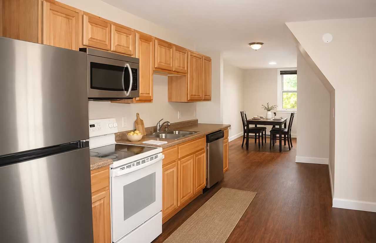 12 Riverside Dr - Photo 5 of 8