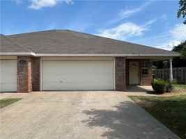 featured image of 1132 Remington Dr