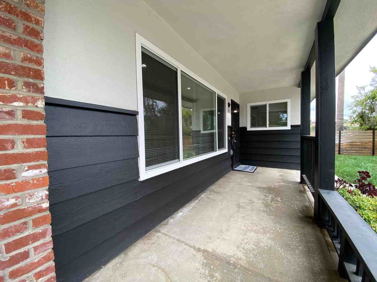 141 Hillside Ter - Photo 3 of 50