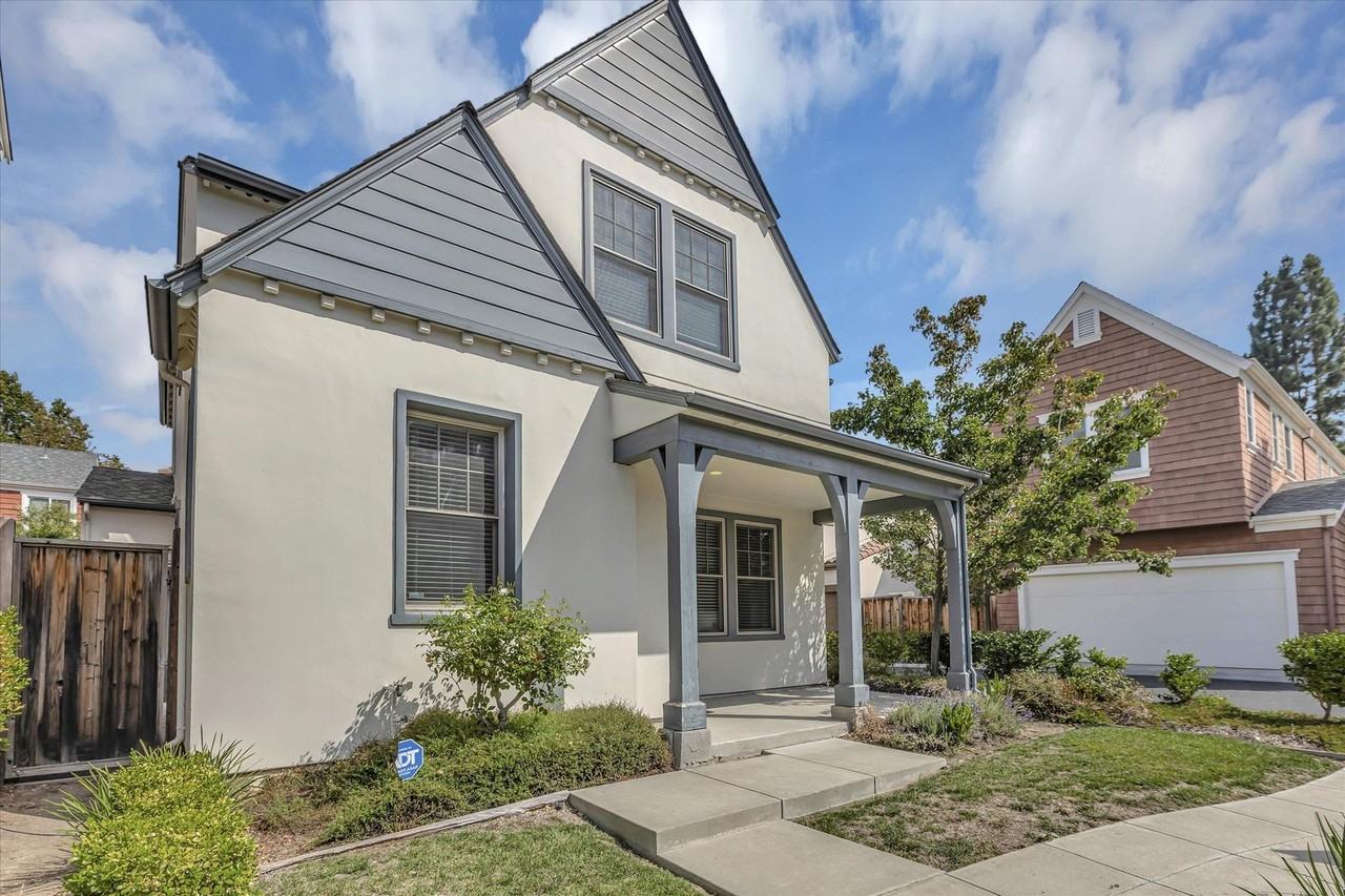 928 Valencia Ave - Photo 2 of 37