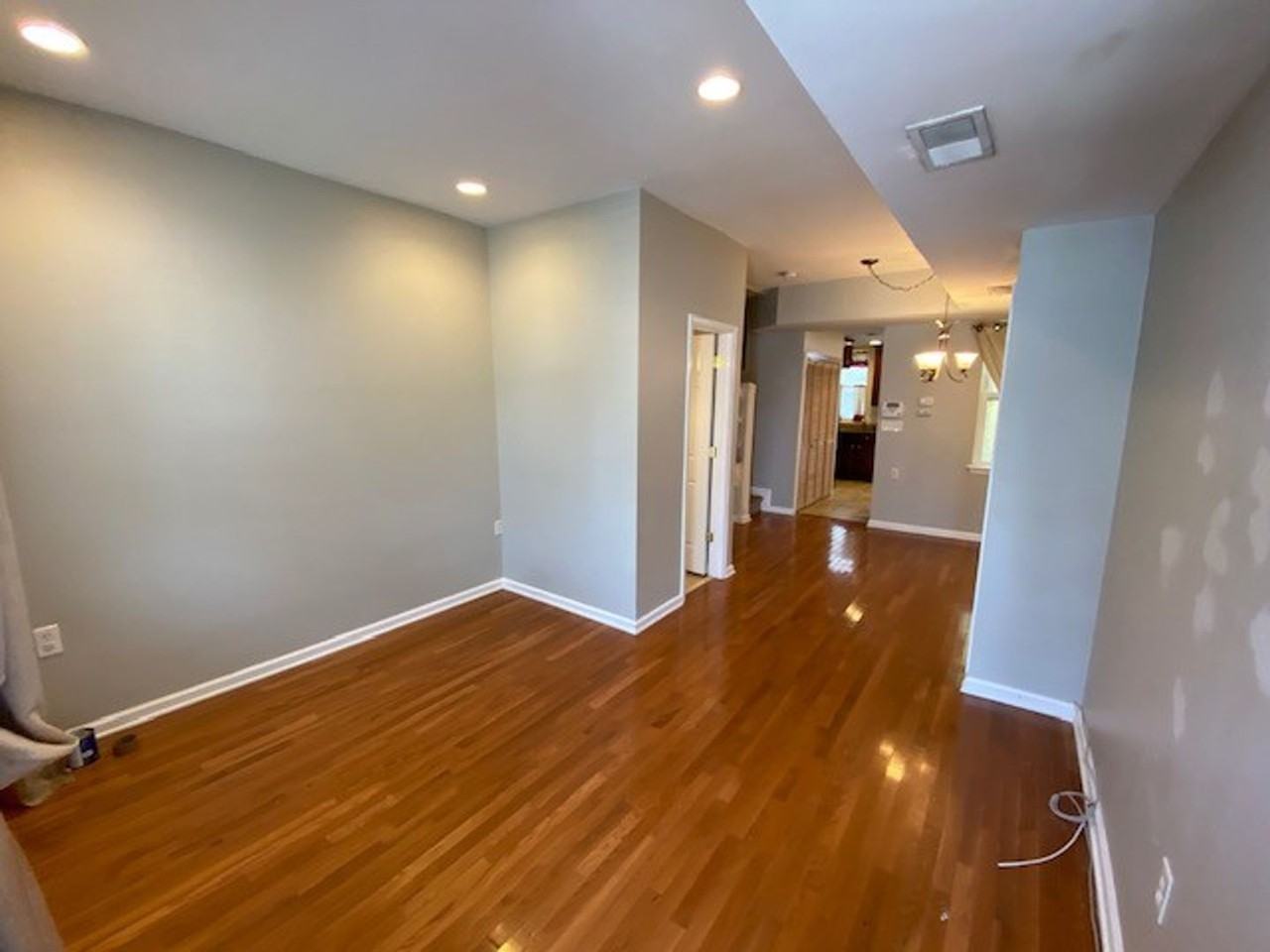 931 5th St Se ##Se - Photo 4 of 24