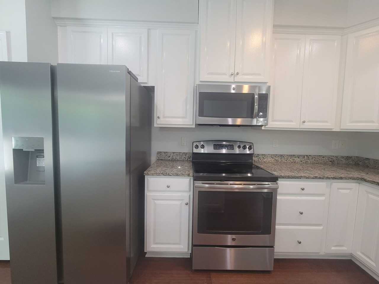 4321 Salt Marsh Ln - Photo 5 of 19