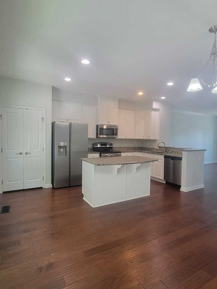 4321 Salt Marsh Ln - Photo 6 of 19