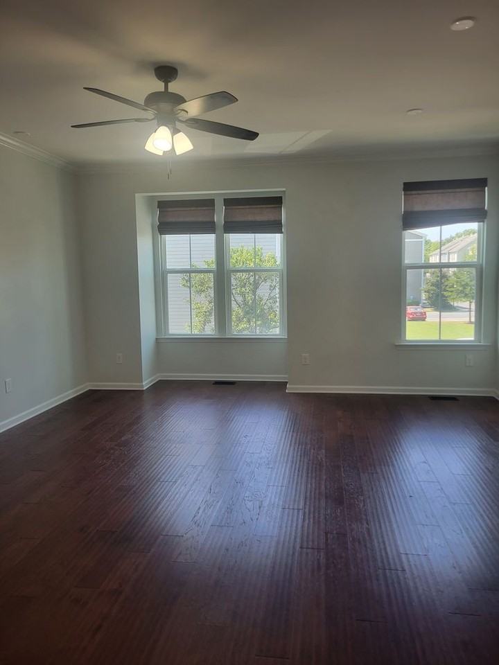 4321 Salt Marsh Ln - Photo 7 of 19