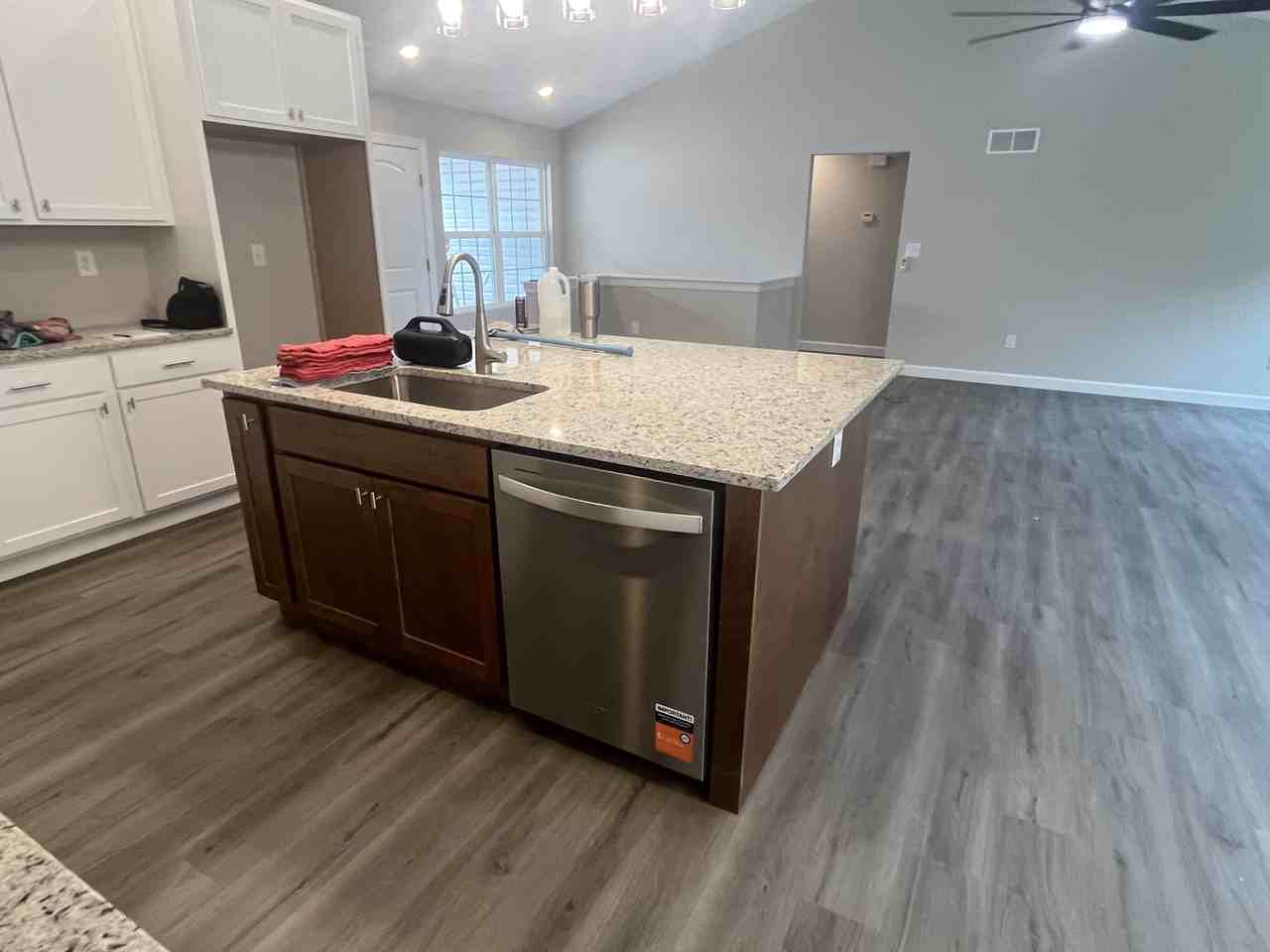 17016 Trenton Lane - Photo 7 of 34