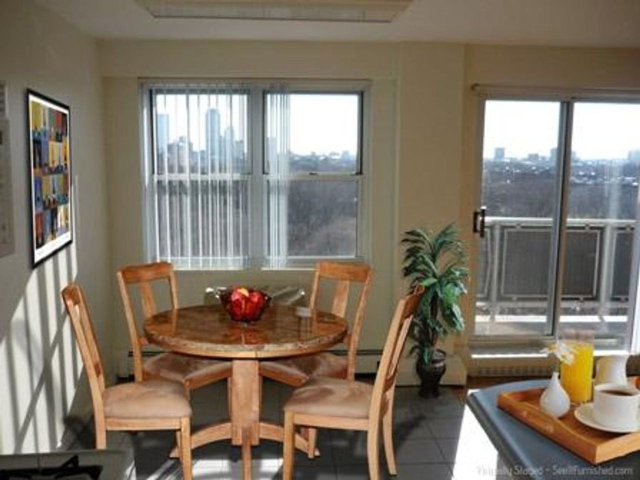 185 Freeman St - Photo 4 of 5