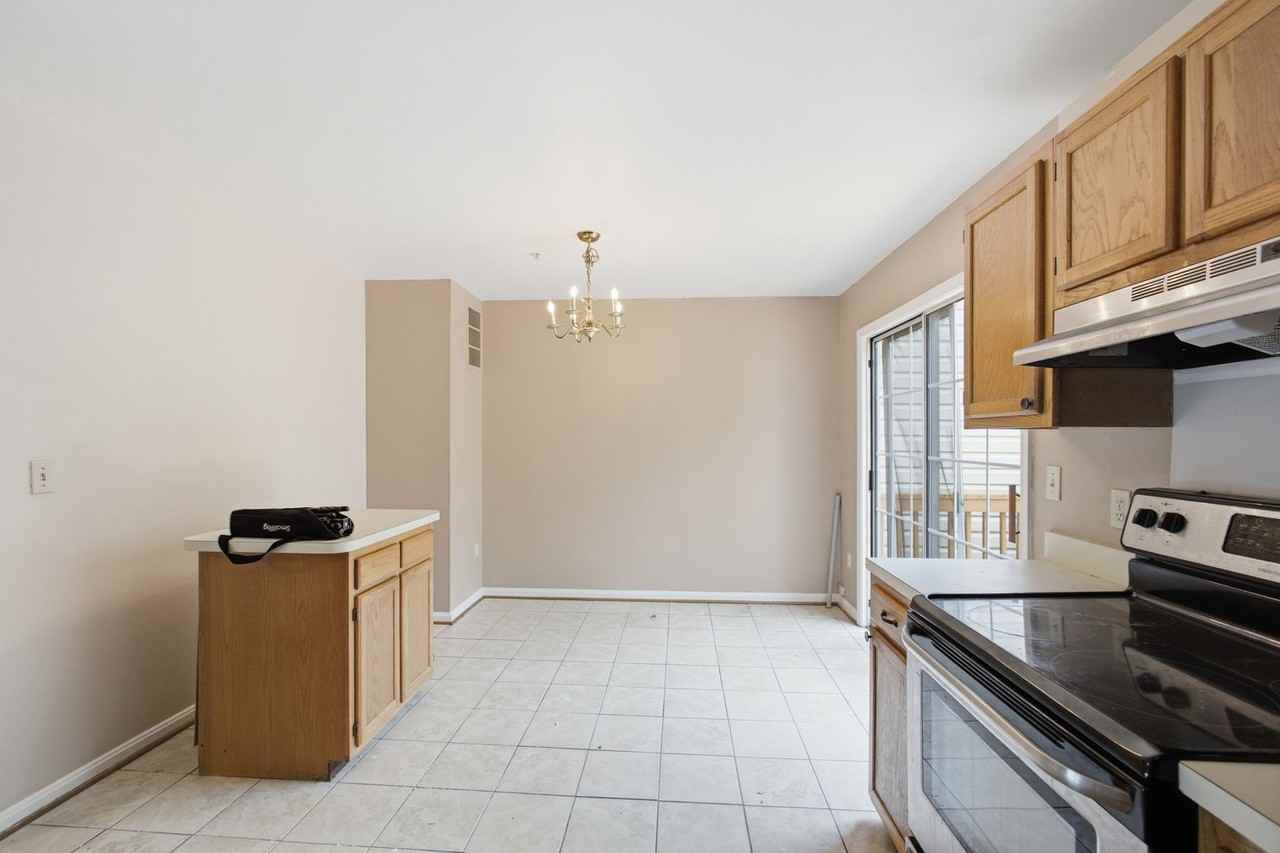 6403 Atwood St - Photo 4 of 22