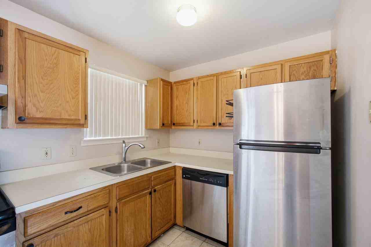 6403 Atwood St - Photo 6 of 22