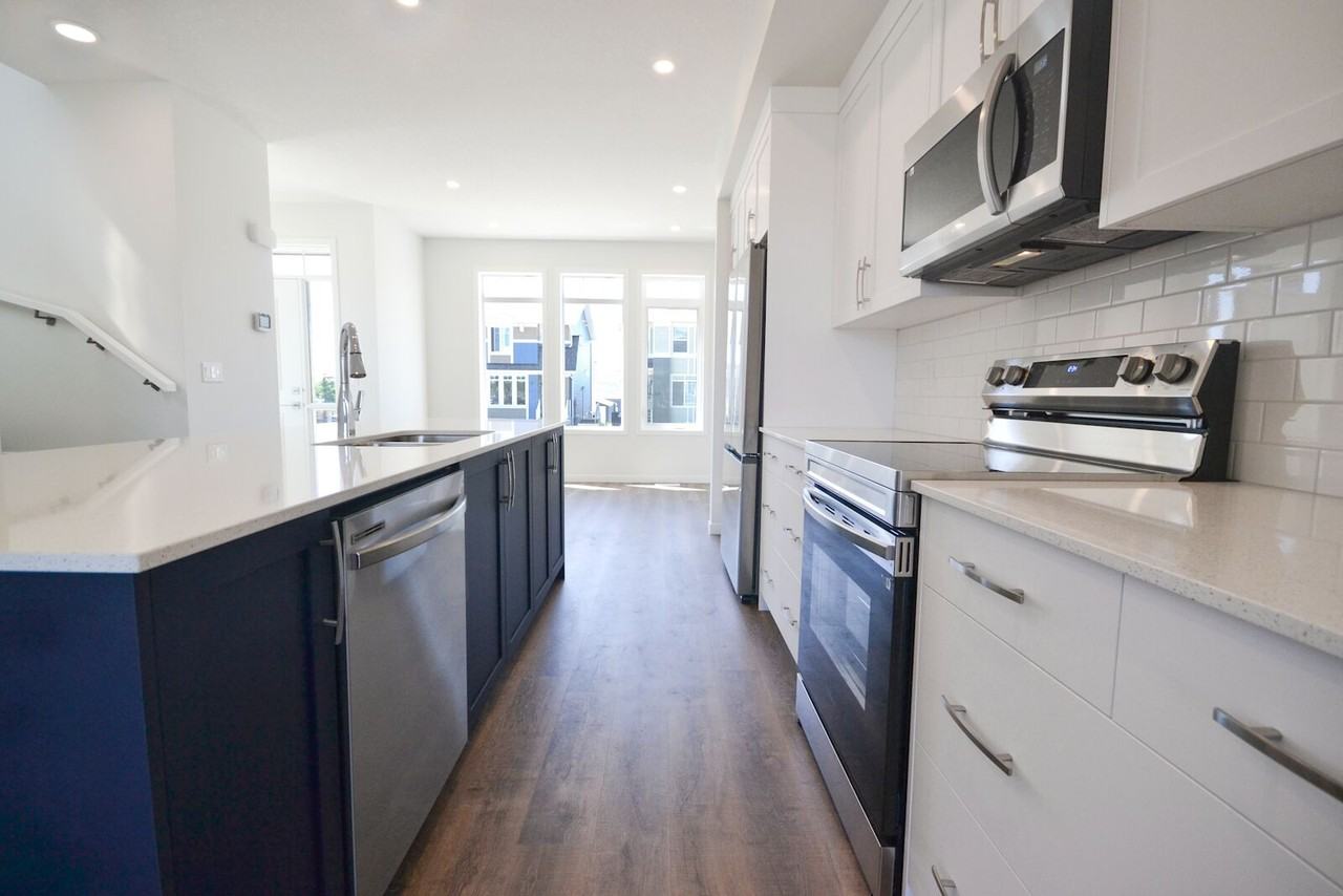24 Iris Cres - Photo 4 of 16