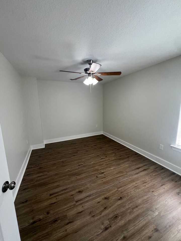 4116 Mulligan Manor Ln #A - Photo 4 of 10