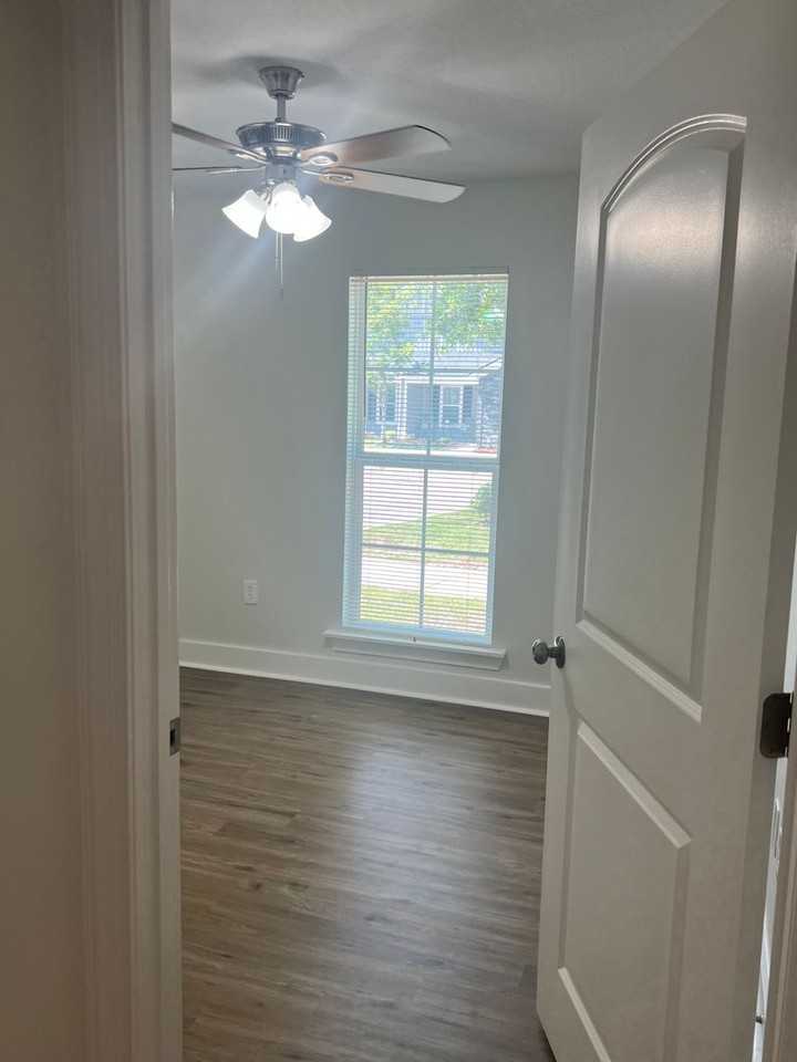 4116 Mulligan Manor Ln #A - Photo 7 of 10