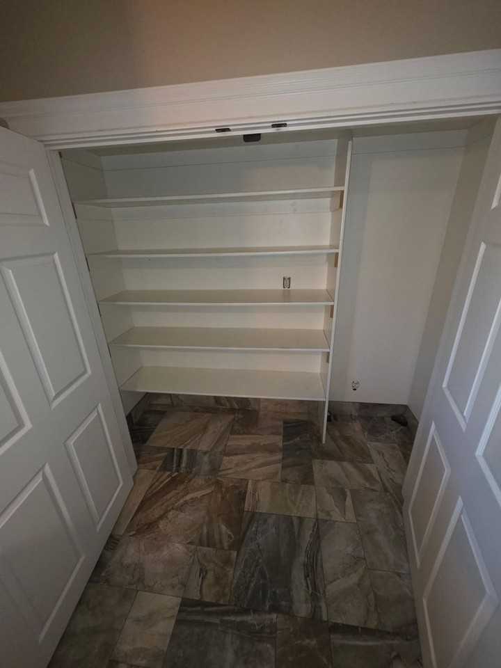 355 Kurtwood Dr - Photo 4 of 21