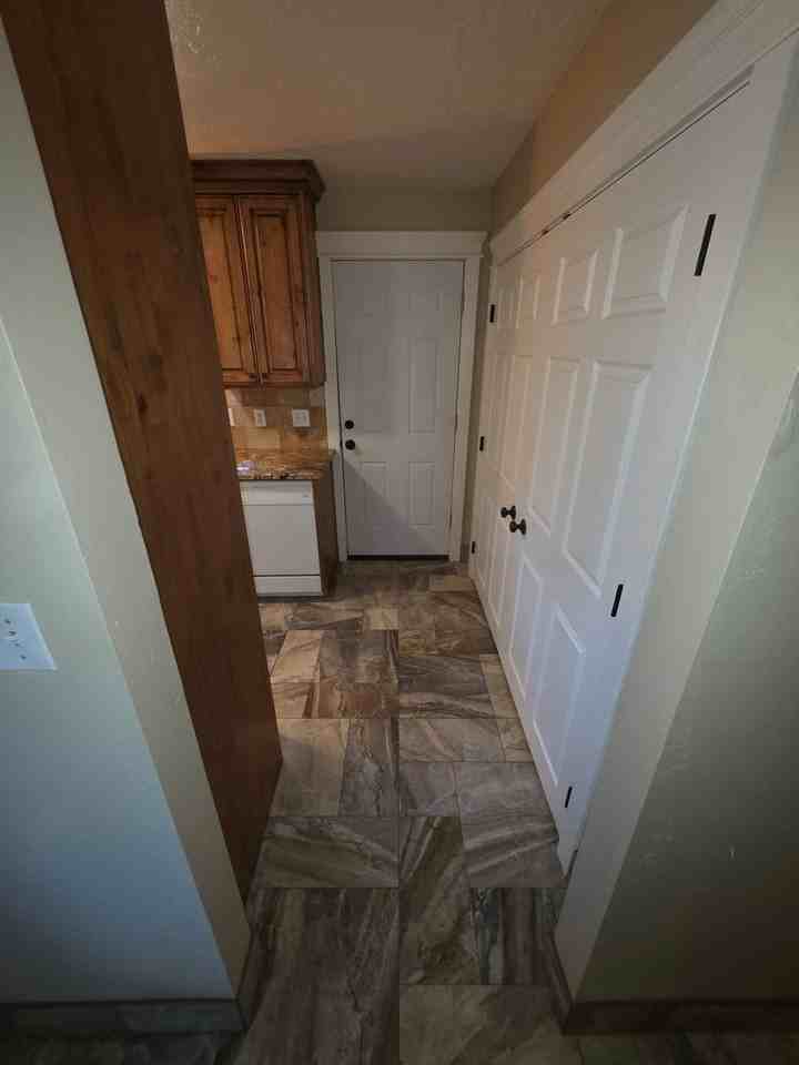 355 Kurtwood Dr - Photo 5 of 21
