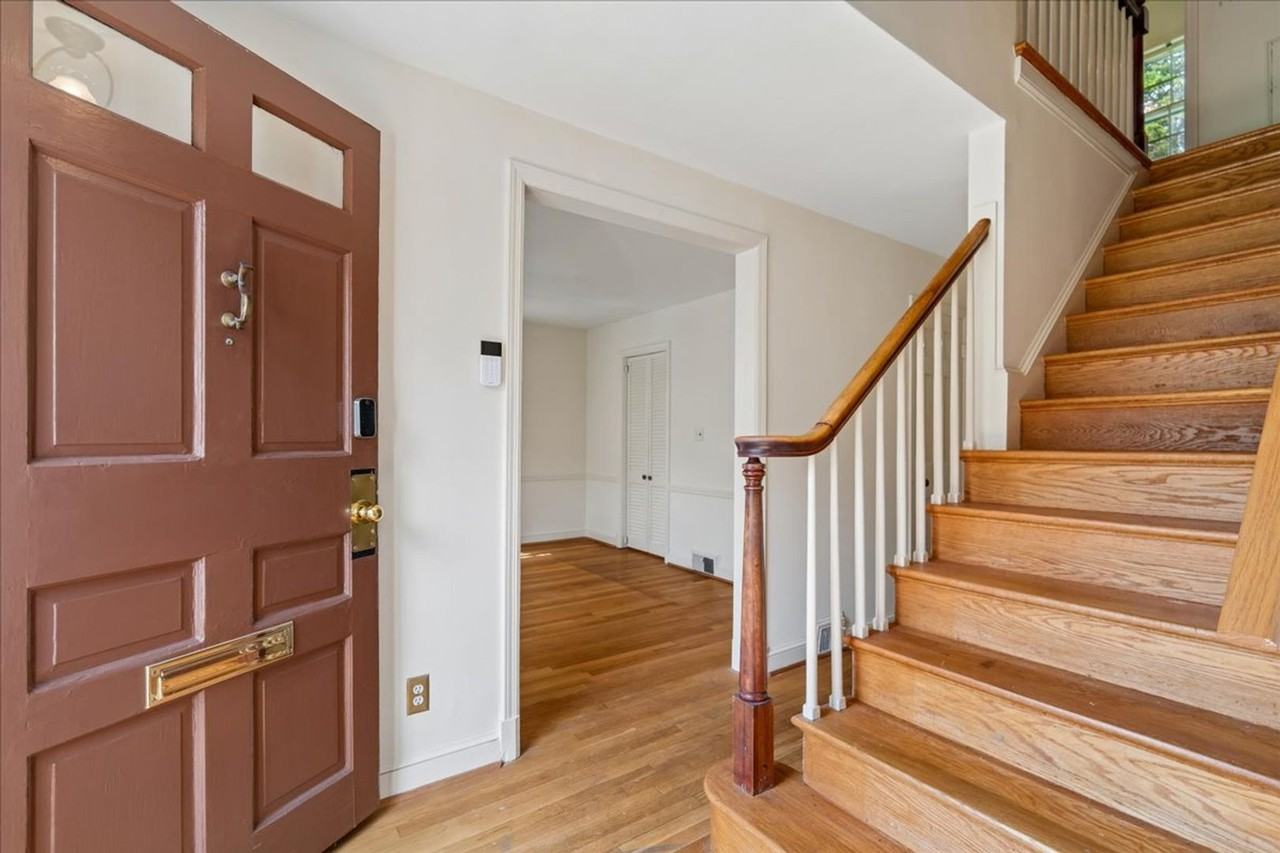 9422 Locust Hill Rd - Photo 4 of 36