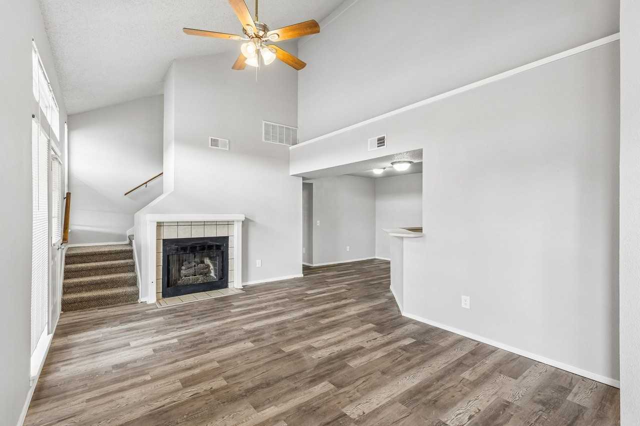 6101 Se 85th St - Photo 2 of 13