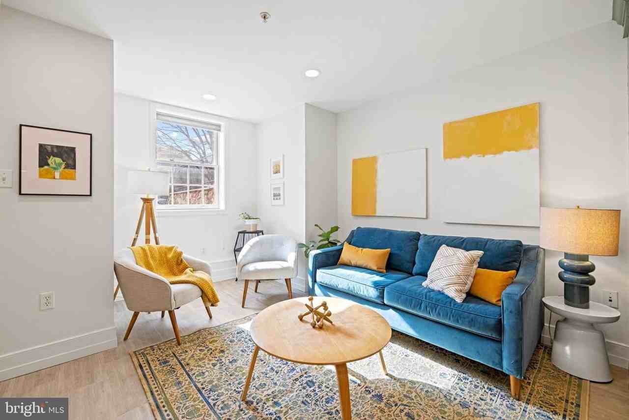 1237 Kenyon St Nw #1 - Photo 6 of 22