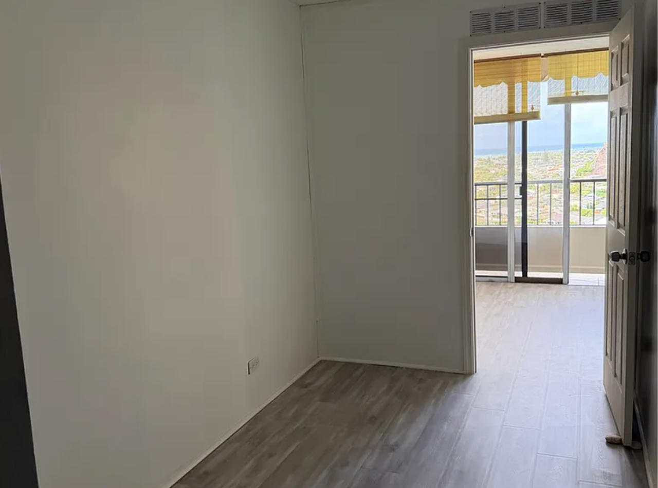 6710 Hawaii Kai Dr #1402 - Photo 4 of 20