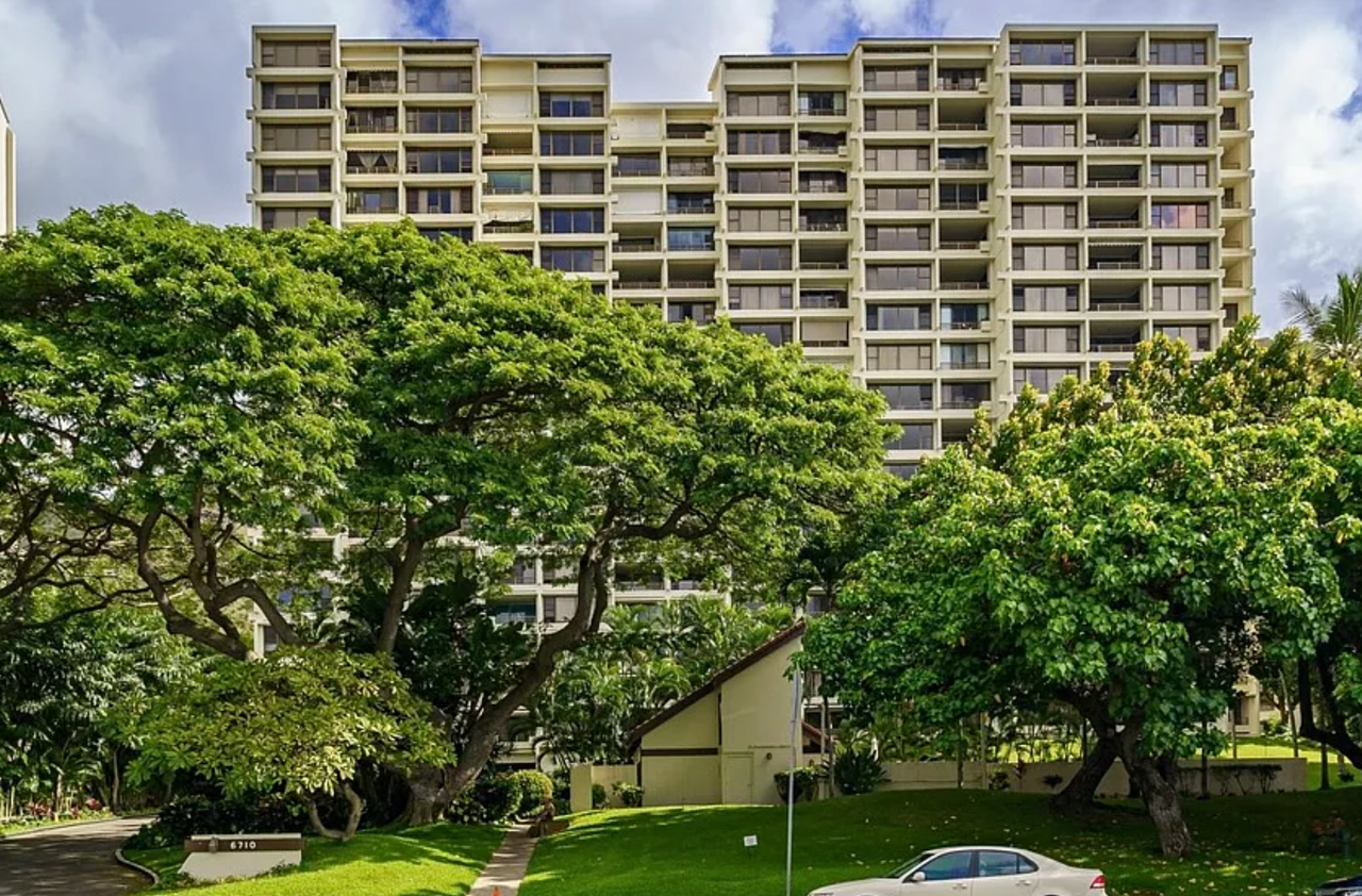 6710 Hawaii Kai Dr #1402 - Photo 5 of 20