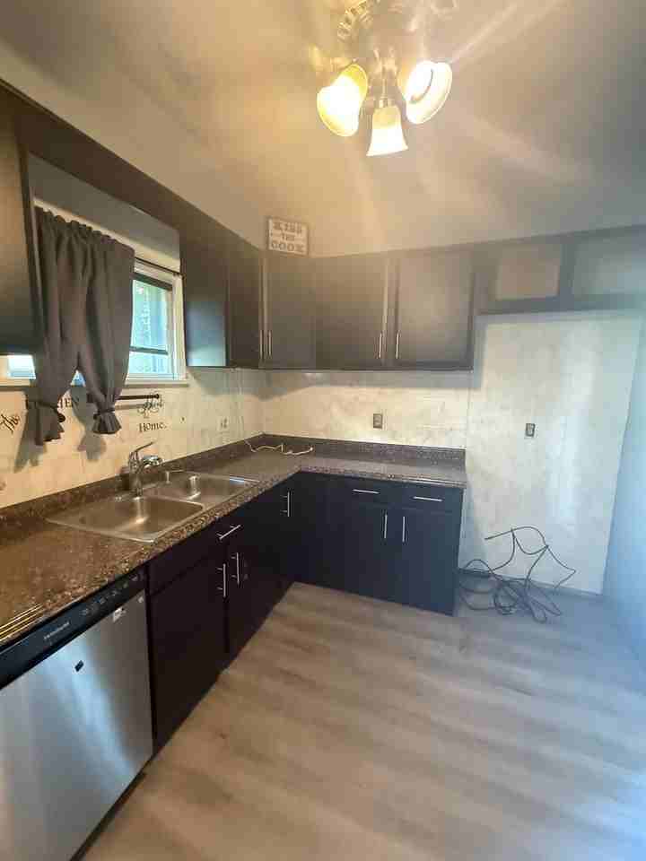 8817 Blaine Ave - Photo 2 of 8