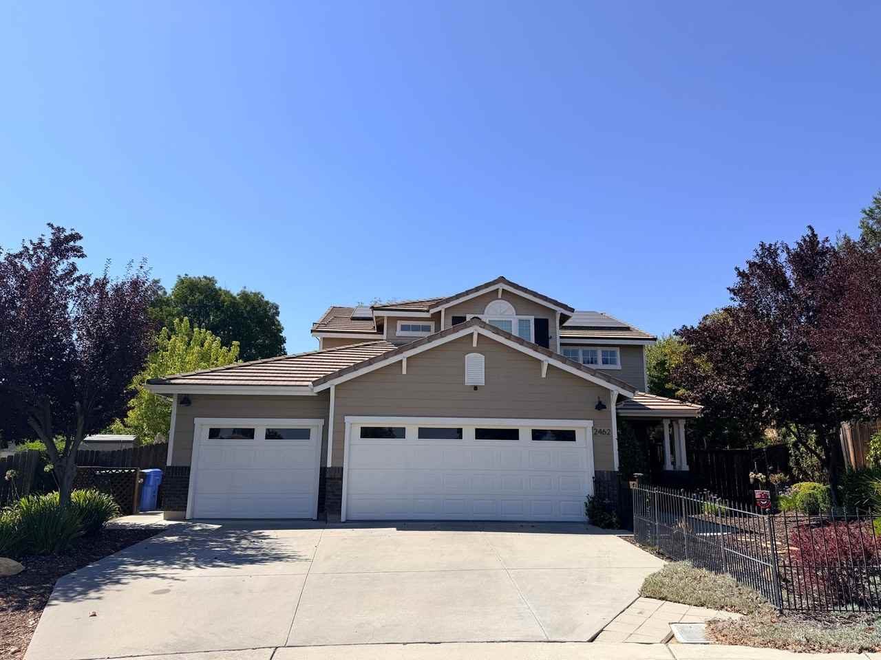 2462 Winding Brook Rd - Photo 3 of 50