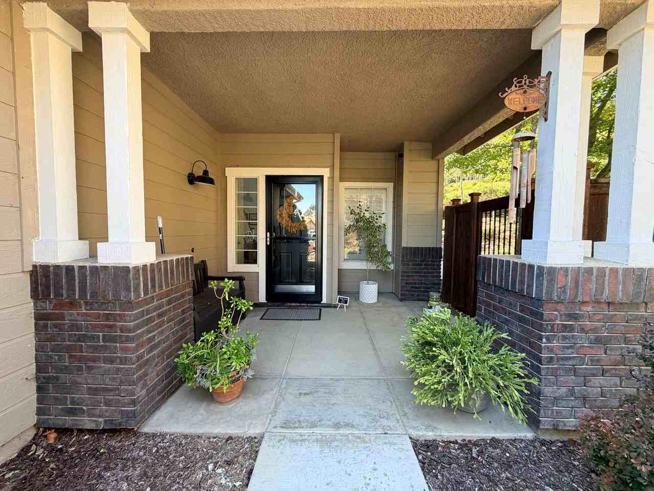 2462 Winding Brook Rd - Photo 5 of 50