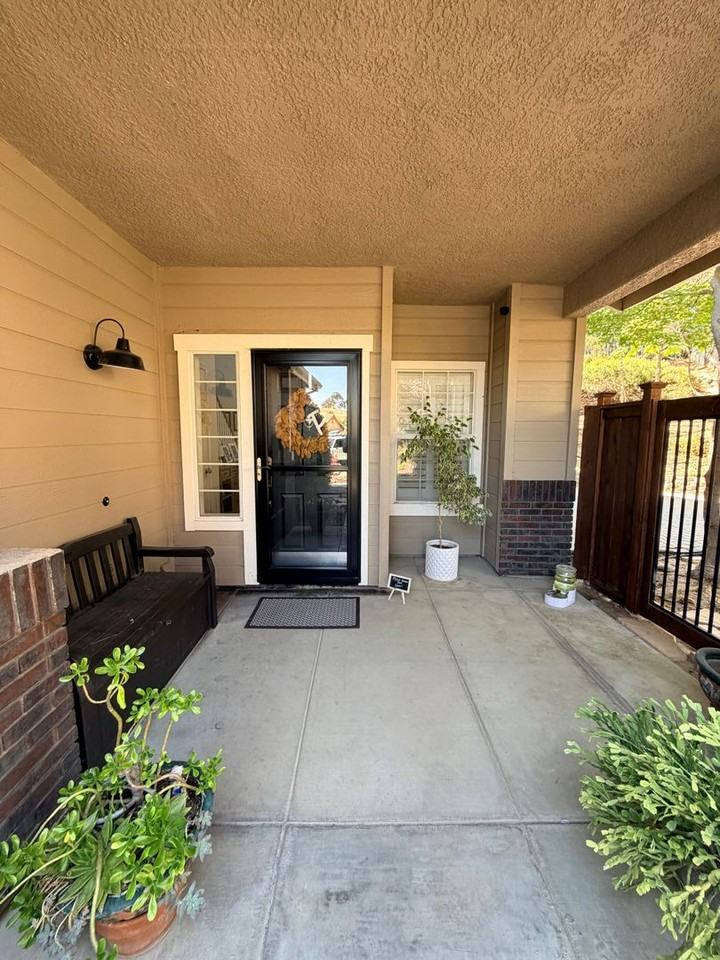 2462 Winding Brook Rd - Photo 6 of 50