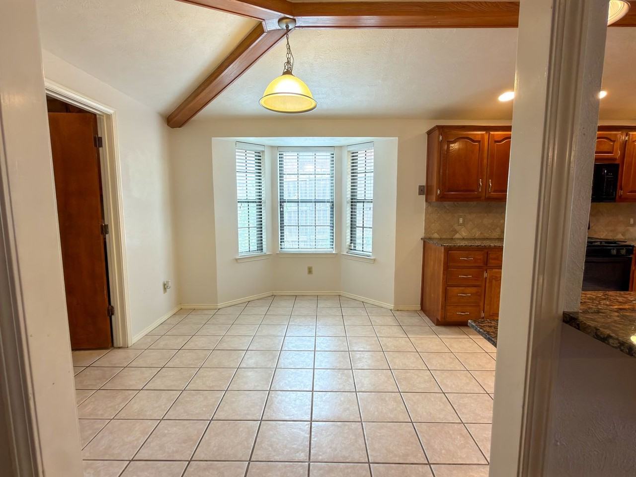 520 Sumac Pl - Photo 6 of 33