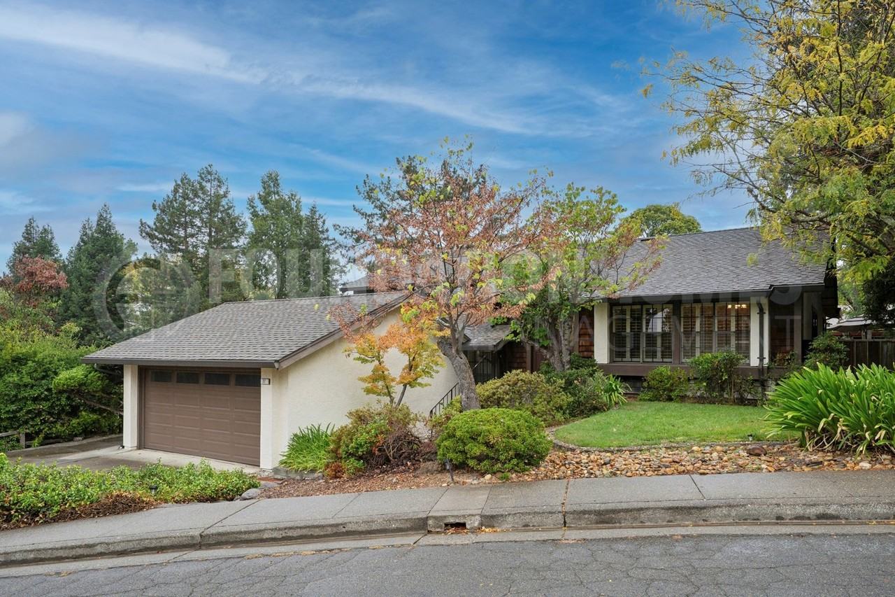 27 Partridge Dr - Photo 2 of 25