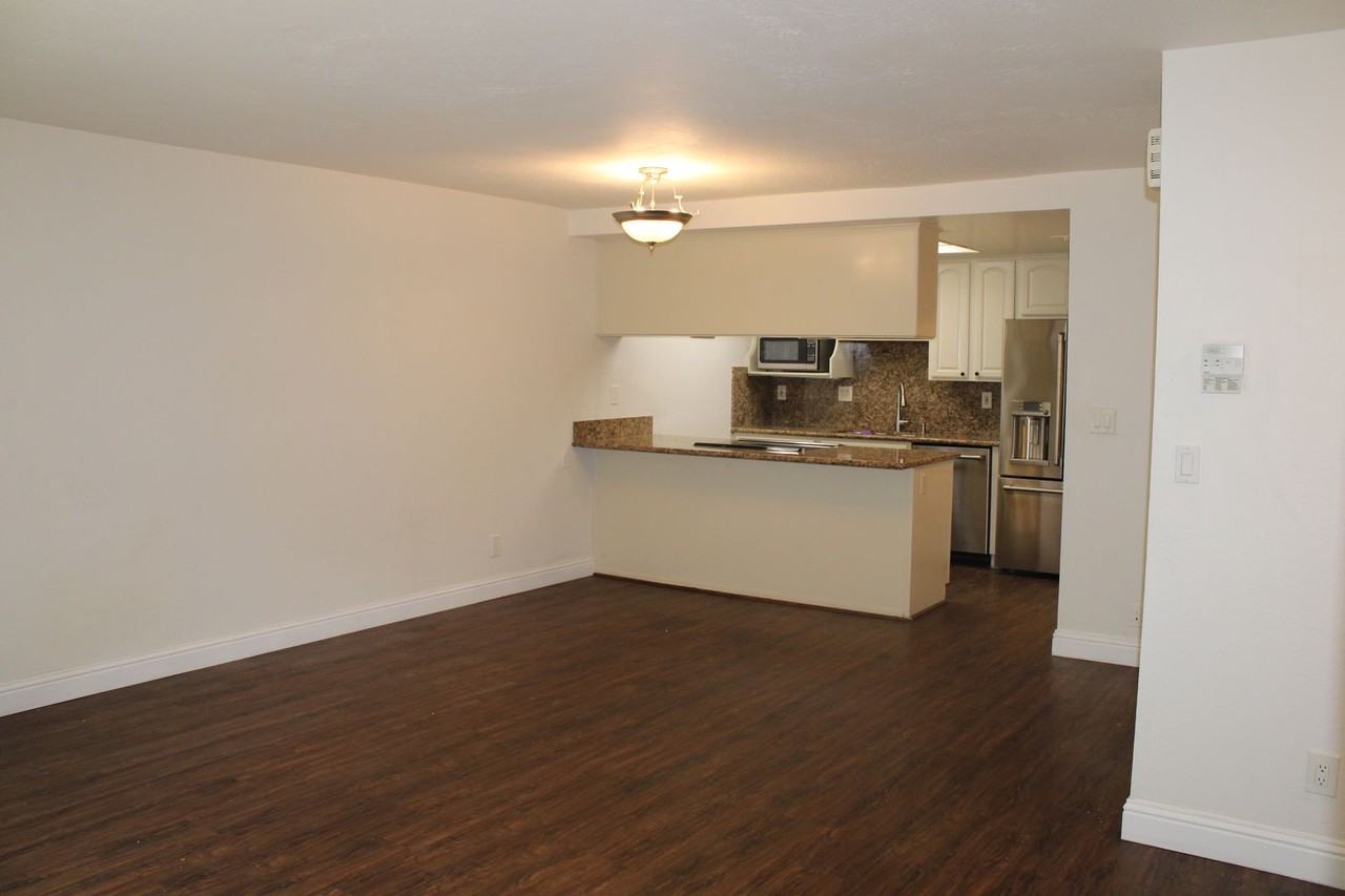 1918 Pomar Way - Photo 4 of 22