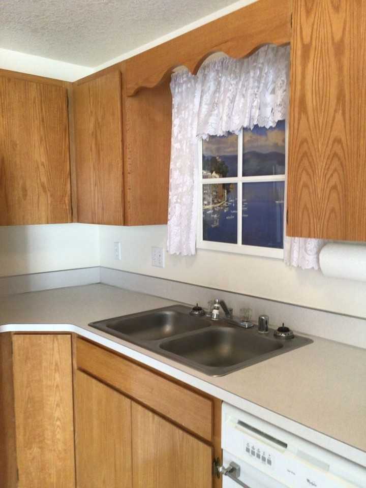 16511 Ne 21st St - Photo 6 of 17
