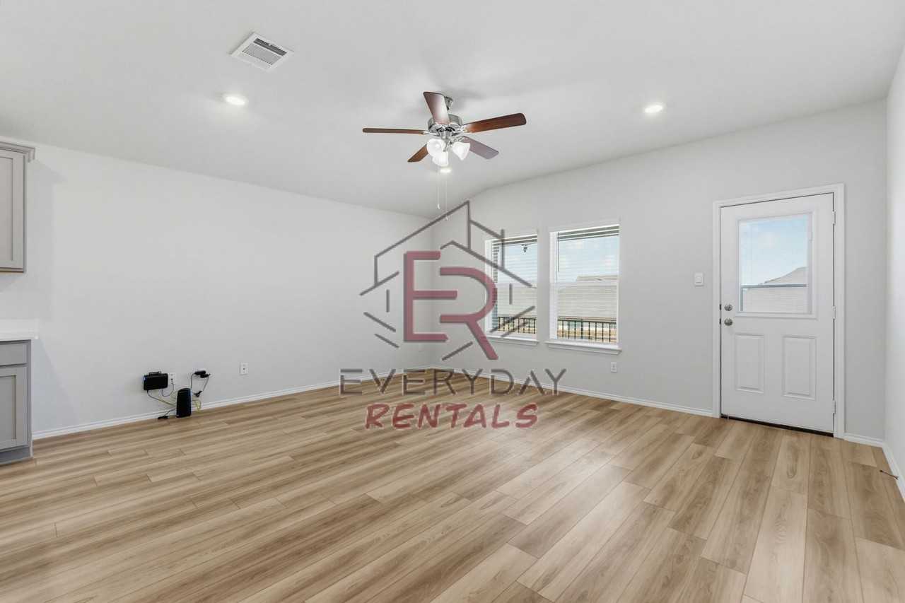 10022 Avendesora Rd - Photo 2 of 15