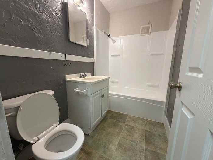 311 1/2 S Palmetto Ave #B - Photo 5 of 9