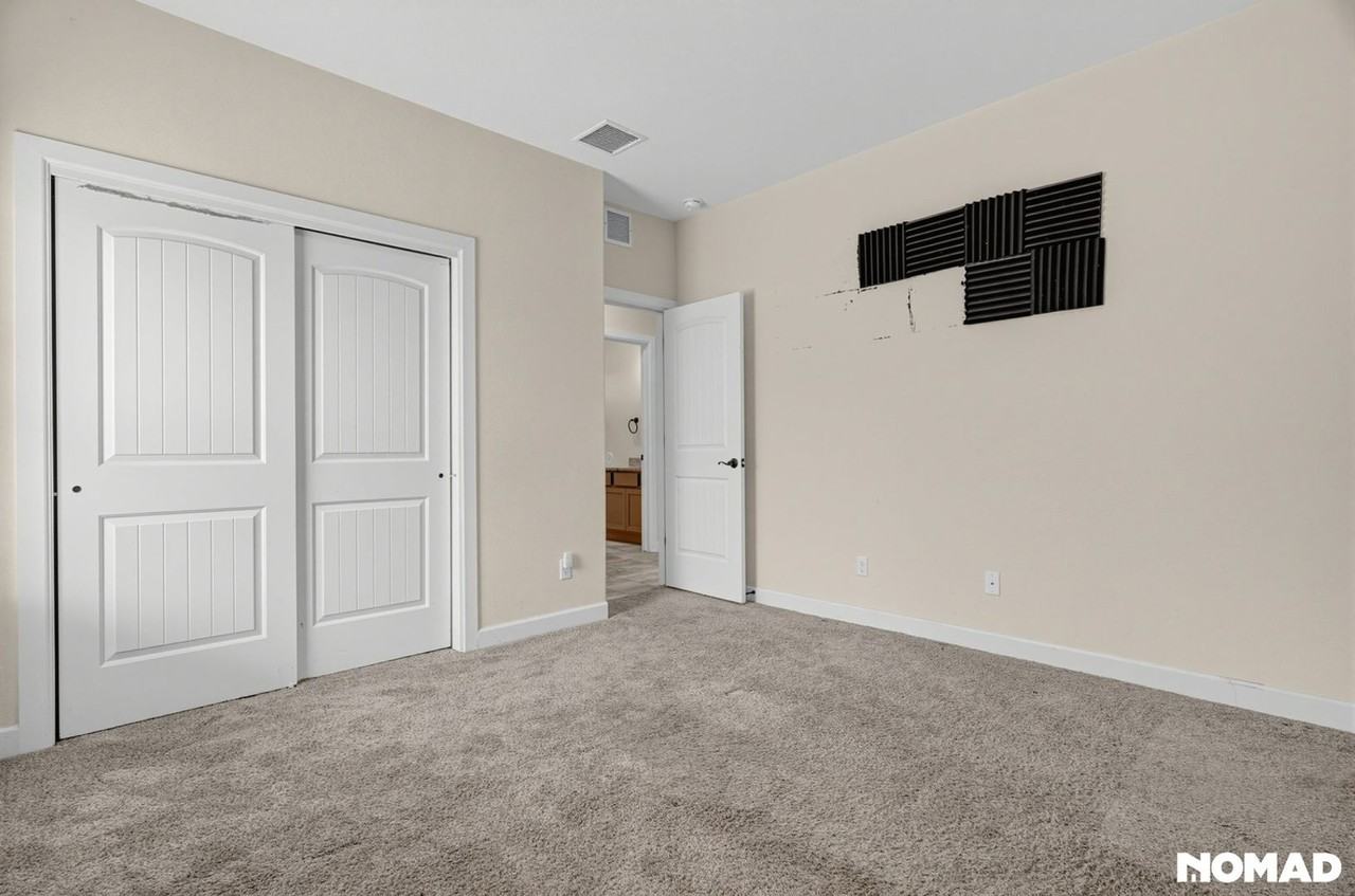 13632 Blackburn Ave - Photo 6 of 23