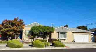 886 N Redwood Ave - Photo 1 of 1