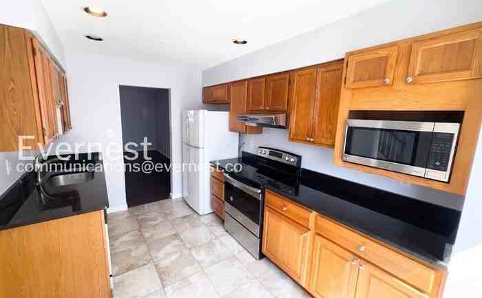2864 Lester Lee Ct - Photo 5 of 16