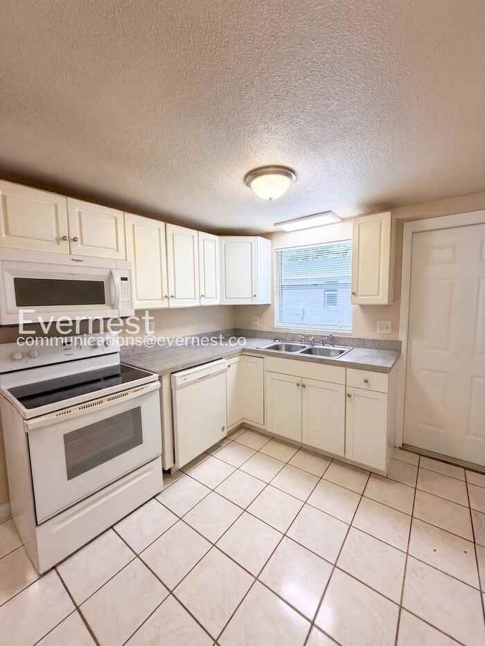 12425 Old Morris Bridge Rd - Photo 5 of 16