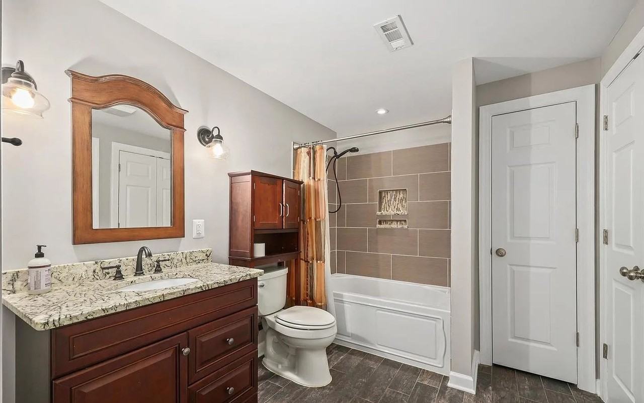 16379 Covey Cir - Photo 7 of 36