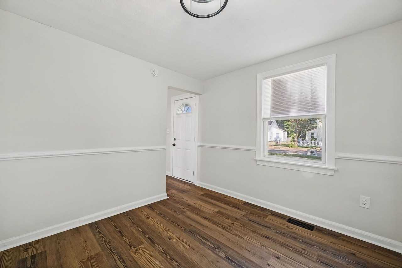 960 15th St - Photo 7 of 30
