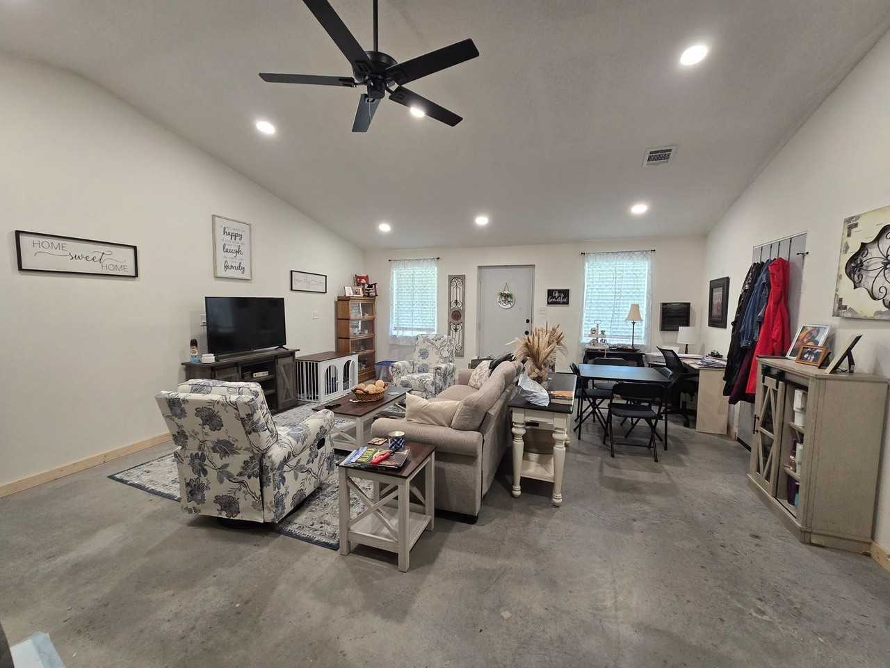 295 Bluff View Dr - Photo 2 of 10