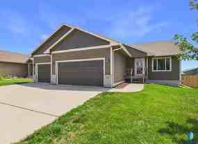 905 Fanning St - Photo 1 of 1