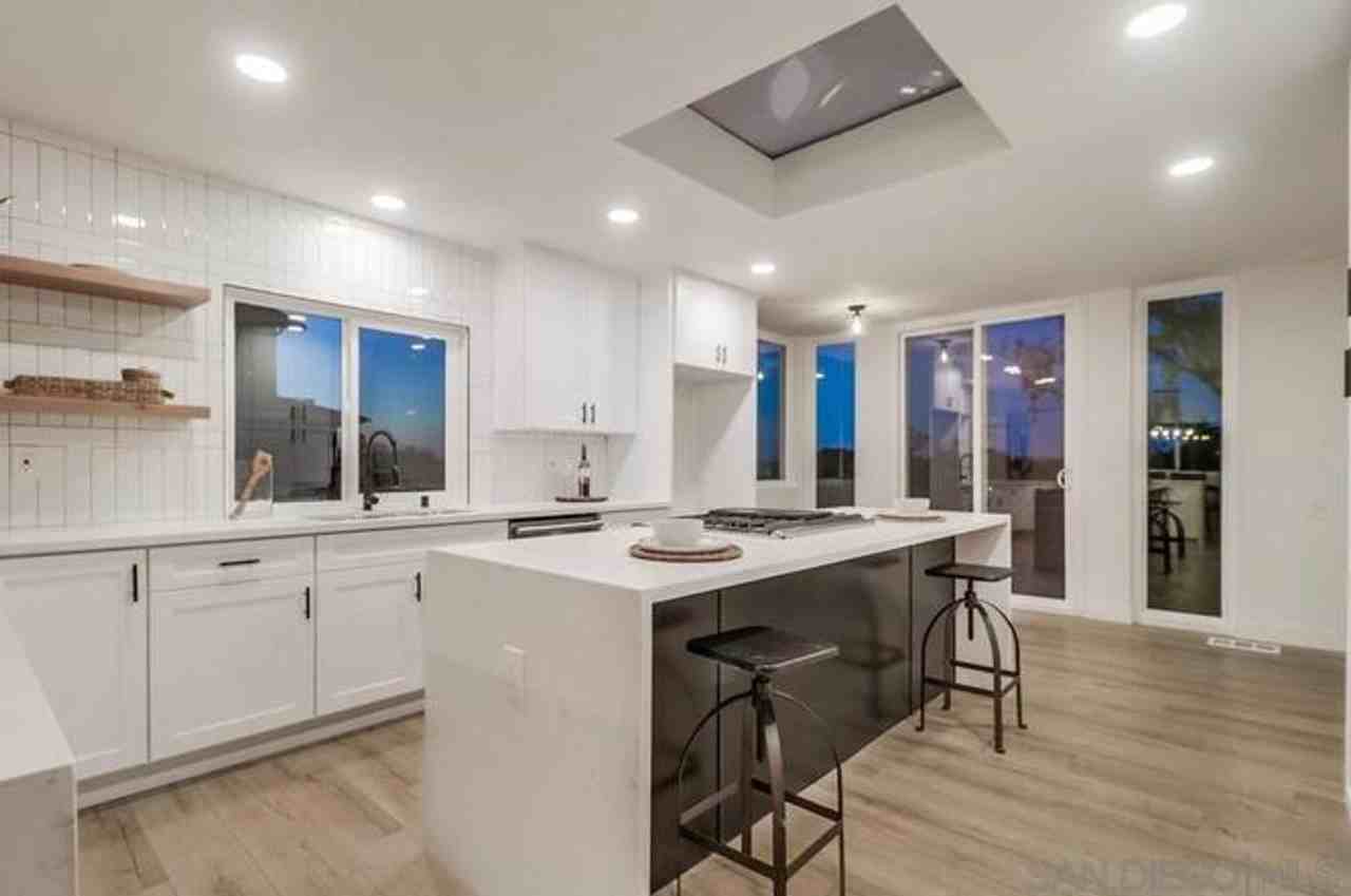 4612 Janet Pl - Photo 6 of 25