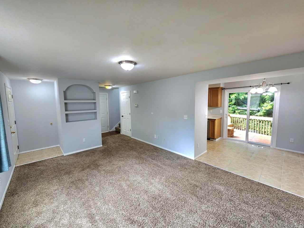 628 89th Ave Se - Photo 2 of 13