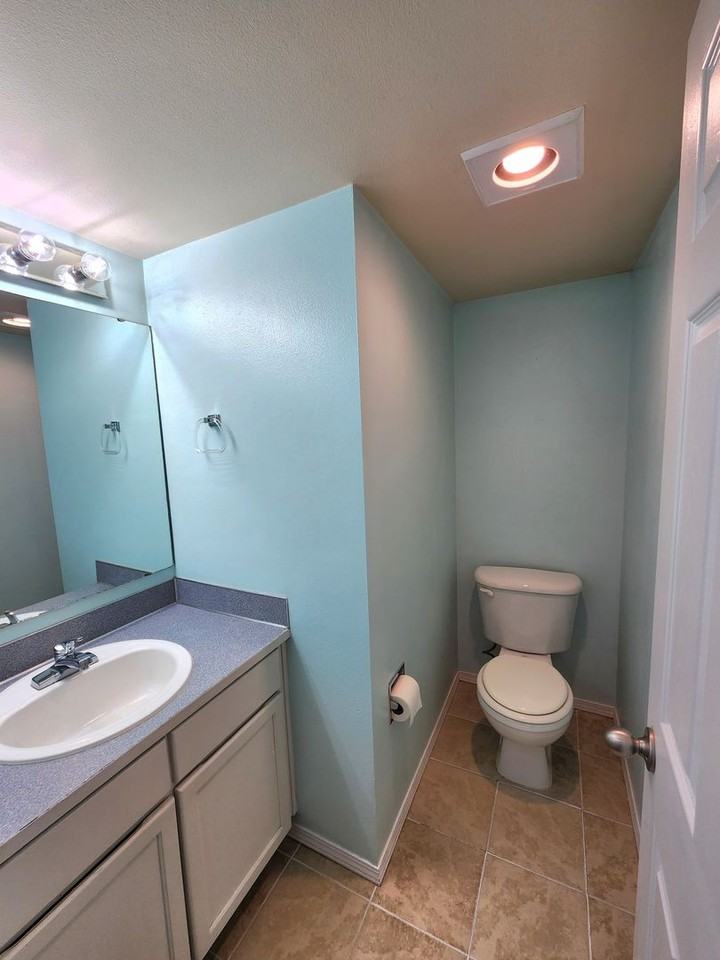 628 89th Ave Se - Photo 5 of 13