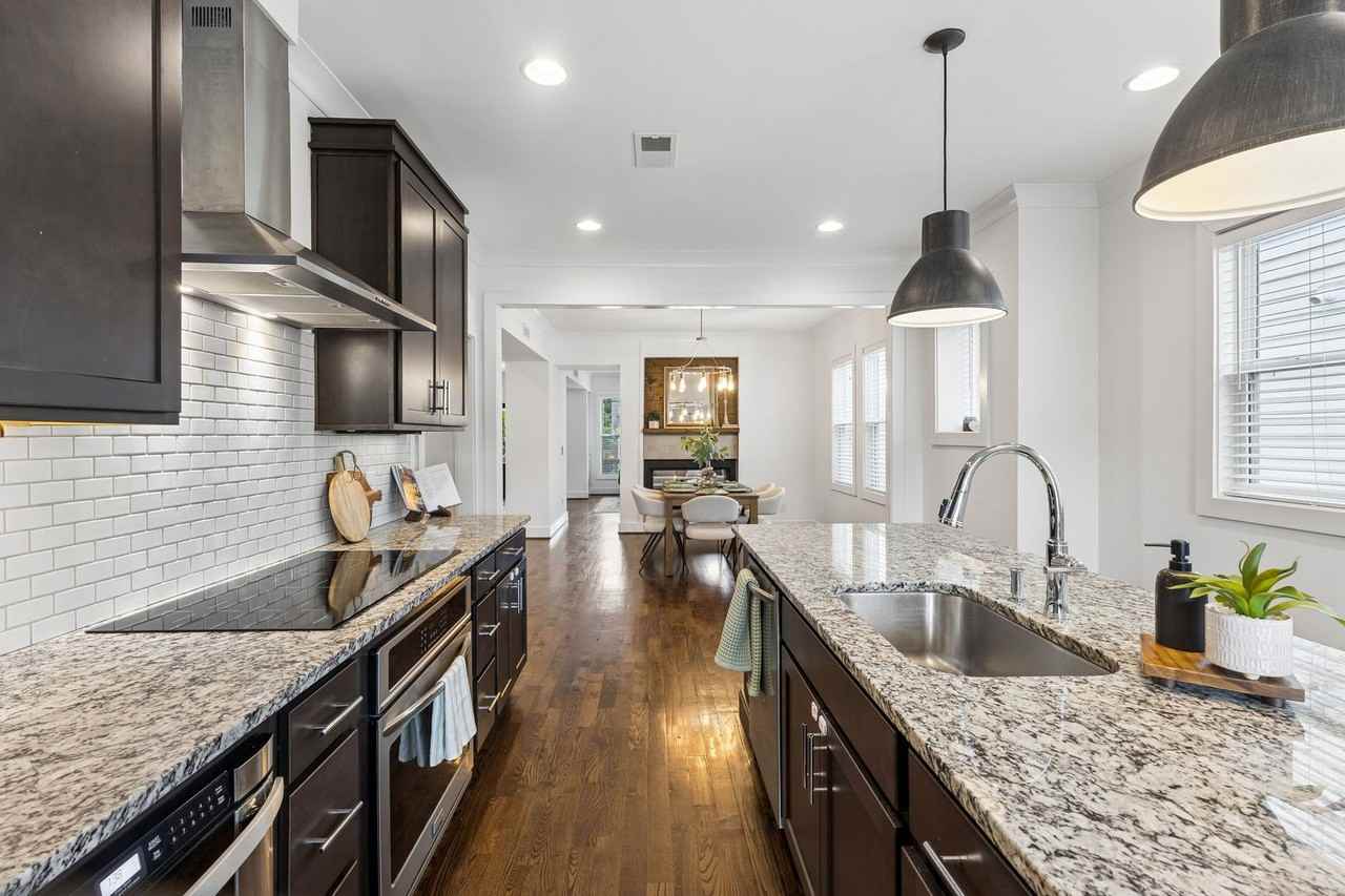 1809 Mcewen Ave - Photo 7 of 23